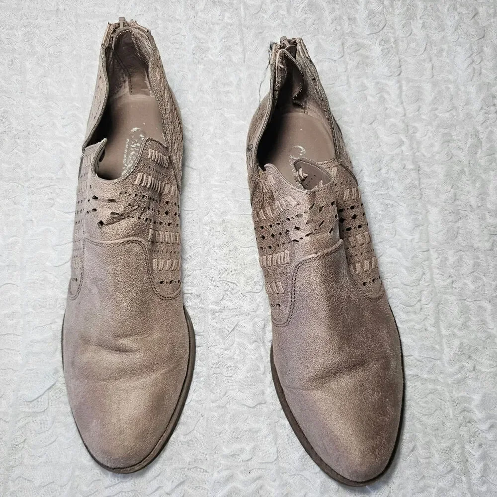 Carlos bootie